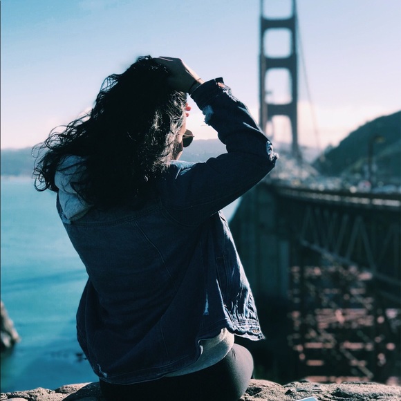 Meet your Posher, Kayla - Picture 2 of 2